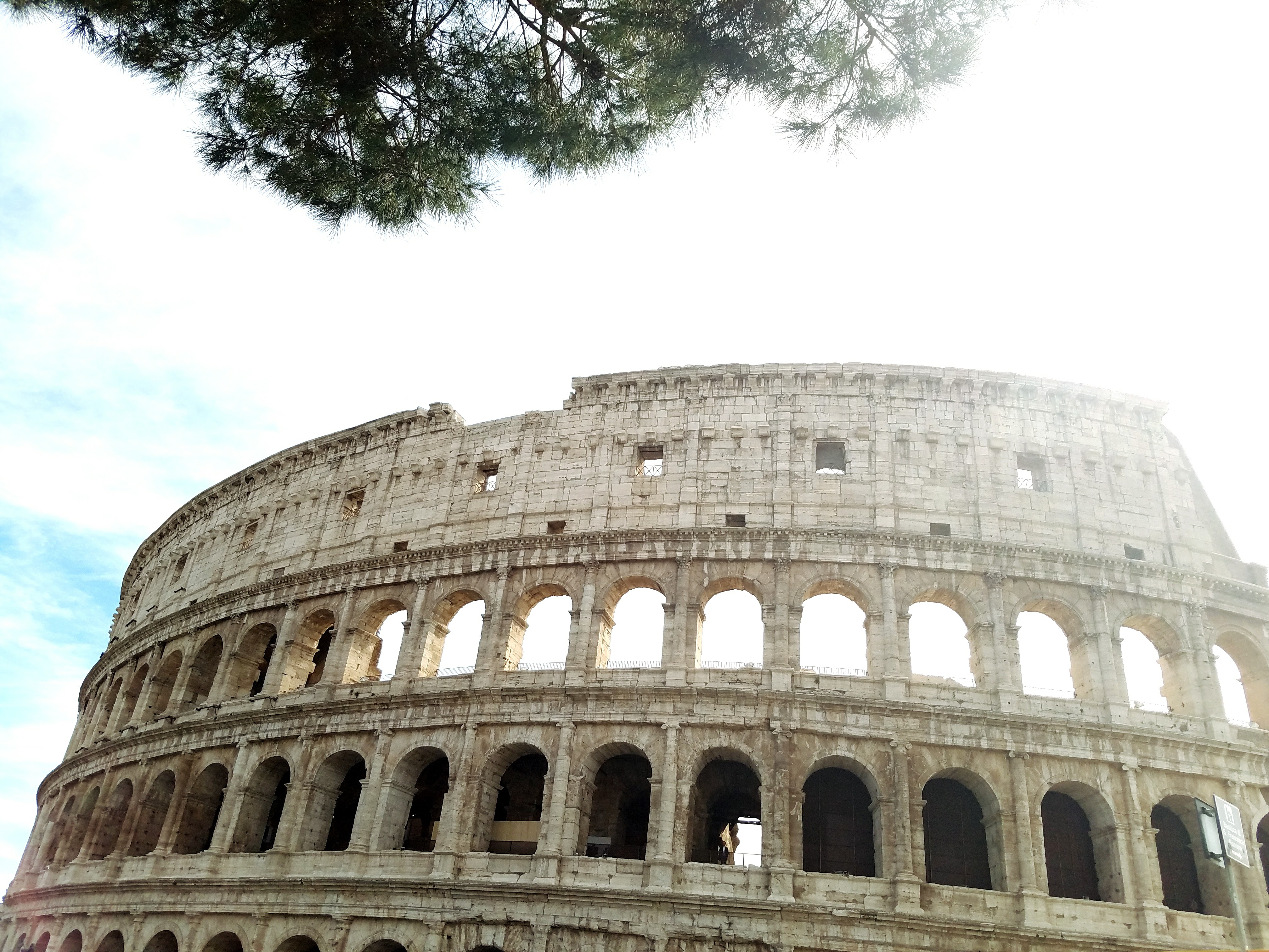 travel-to-italy-rome-colosseum