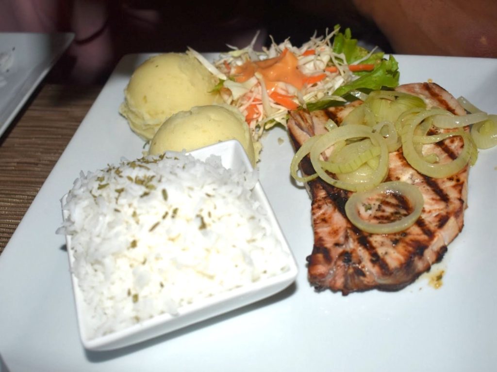 best-restaurants-in-dominica-escape-fish-dish-travelwithclem3