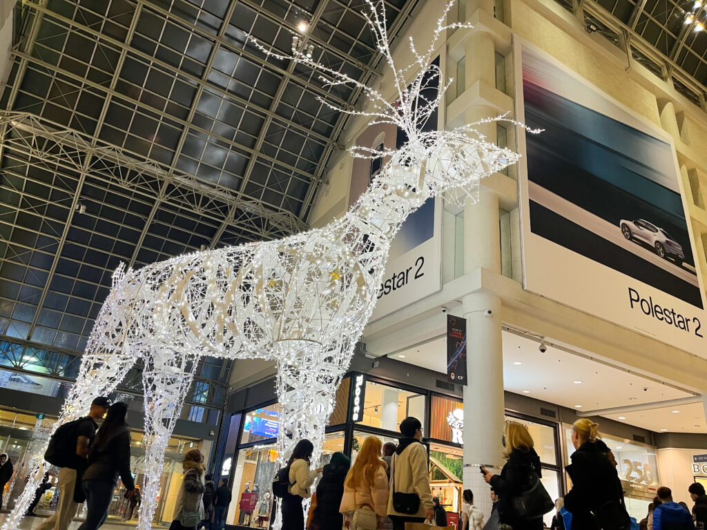 Christmas events toronto - Eaton Center reindeer christmas display