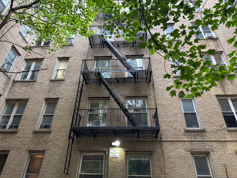 View of an apartment complex or Airbnb in Harlem, Manhattan, New York City