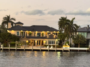 A view of luxury houses in Fort Lauderdale on a Yacht cruise